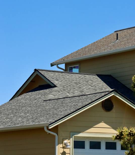 Best Roof Moss and Algae Removal  in Maricopa, CA